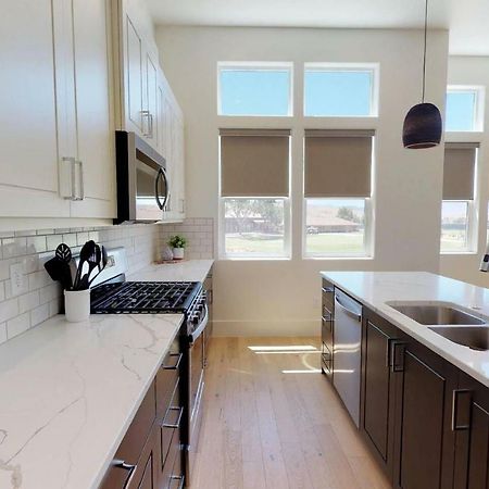 Villa #8 Сейнт Джордж Екстериор снимка